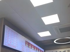 -陇上全荟兰州传统牛肉面(延吉路店)
