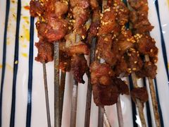 -许哥东北烧烤·铁丳烤串·宫后夹肉(繁花中心店)