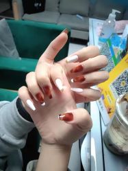 -桃子的美甲店