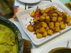 -新大咀港式茶餐厅(宝山万达店)