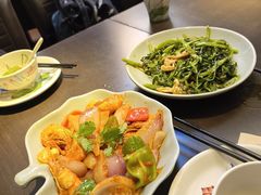 -大头虾越式风味餐厅(光明广场店)