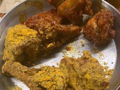 -BHC炸鸡(明洞总店)