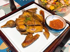 蜜汁烤乳鸽-恬阿姨庭院餐厅·生日宴