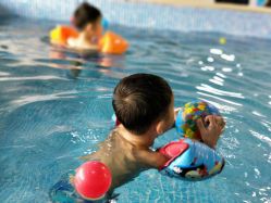 -子木乐园婴儿游泳馆(水晶港店)