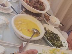 -艳阳天酒店(五里新村店)