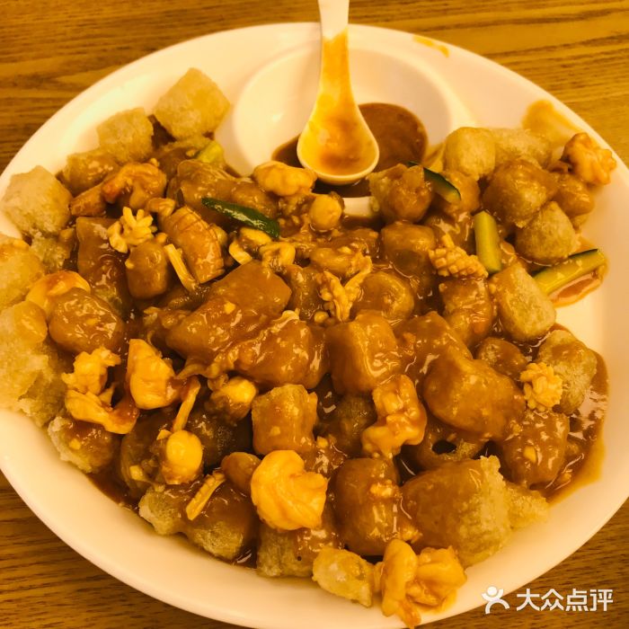 品海楼·大连海胆锅贴馆(东港店)三鲜焖子图片