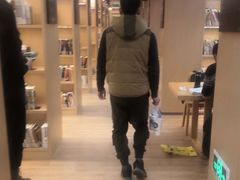 -漕河泾街道图书馆(漕河泾社区文化活动中心店)