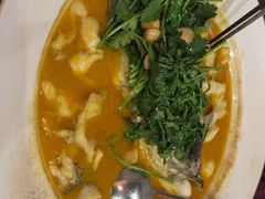 山茶油丹江大鱼头-清水亭湖北菜(大屯DT51店)