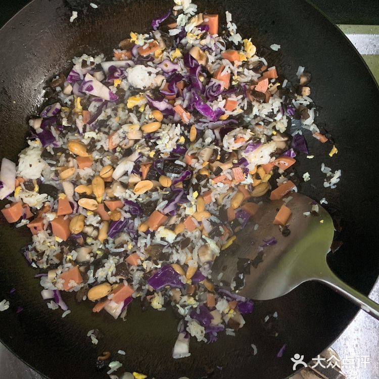 剩菜剩饭怎么办？唯有蛋炒饭才能解忧！