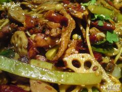 香辣诱人-一麻一辣麻辣香锅(方庄店)