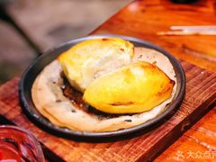 网红无敌烤榴莲-红尘酒肉小馆