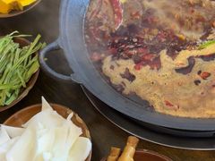 -黄潇洒老火锅(九眼桥宏济巷店)