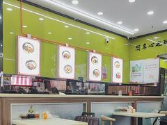 -龙记桂林米粉(财满街店)