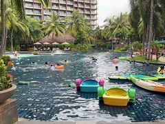 -三亚湾海居铂尔曼度假酒店