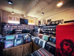 -麦田书店(国防路店)