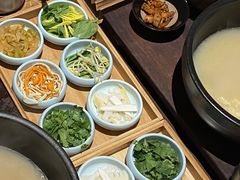-银米·云南传统过桥米线(双廊黑金冠店)