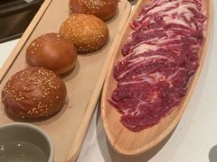 -左庭右院鲜牛肉火锅(金山万达店)