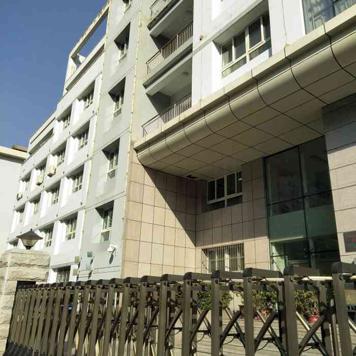 兰州市第三中学-"兰州三中是兰州市一所历史悠久的学校,位于.