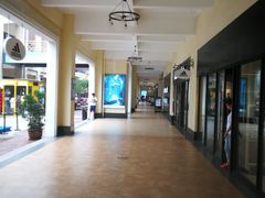 -王府井奥莱临潼小镇(临潼店)