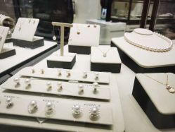 -RUANS阮仕珍珠(北京蓝色港湾店)