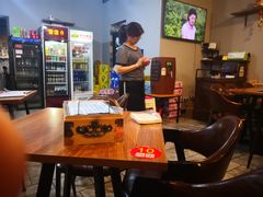 -陈员外正宗夹江烧烤(广福路店)