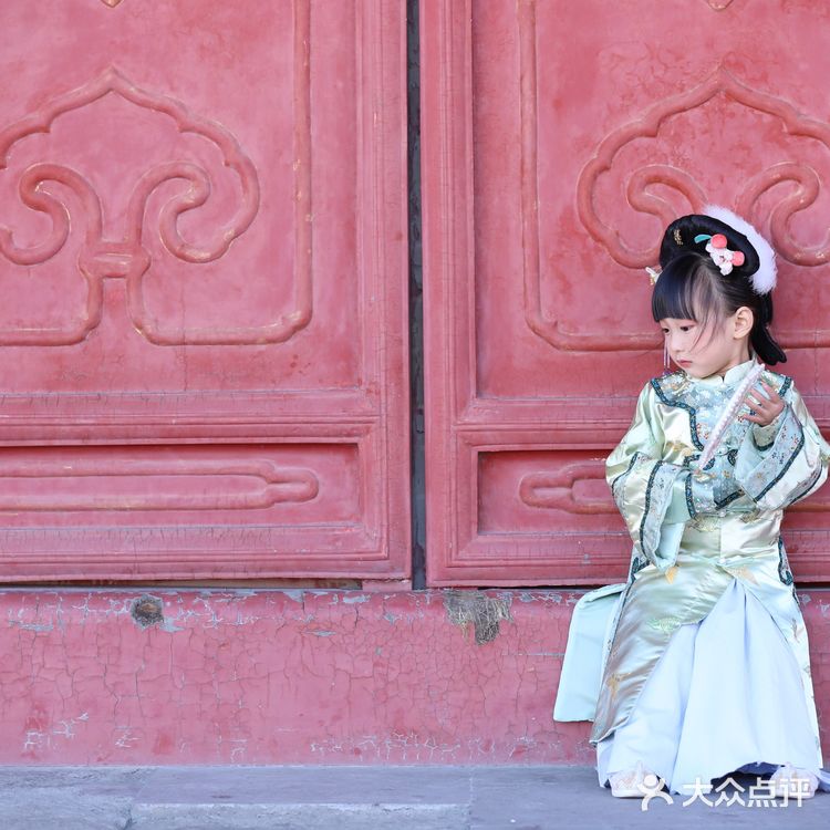 小格格打卡北京故宫[加油]