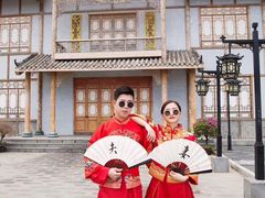 -经典婚纱摄影美学馆·私人定制