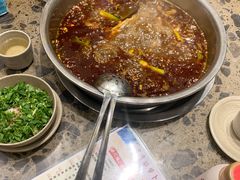 -肖肖酸萝卜鱼火锅(总店)