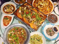 -巴特餐饮6加1音乐餐吧·新疆菜