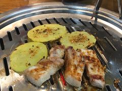 土豆片-·缸桶屋·韩式牛肋条自助烤肉(西湖D11店)