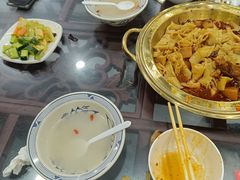 -牛一嘴·兰州牛肉面·大盘鸡(财富中心店)