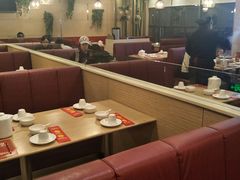 卡座-粤仔湾砂锅粥(广益哥伦布店)