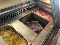 -梁鸿湿地丽笙度假酒店大堂吧