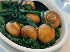 炒菠菜蘑菇-MORTON'S 莫尔顿牛排坊(北京丽晶酒店)