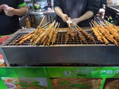 -东浩兰生上海世博展览馆