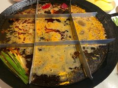 -岗上渣渣老火锅(两路口店)