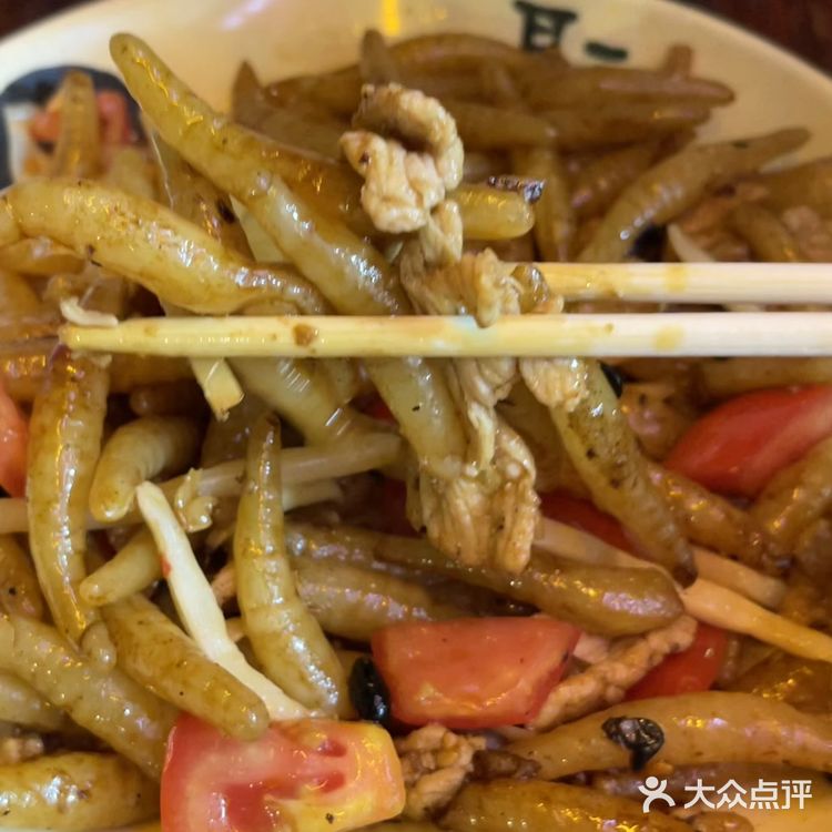 在南宁本地人都爱这么吃的老牌炖盅……



