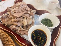 精品手扒肉-那达慕蒙古风味酒楼