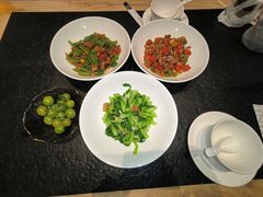 -鱼鲜饭香·招牌汽锅剁椒鱼头王