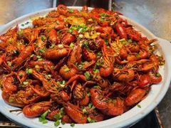 -金马门国际美食百汇(珞喻路店)