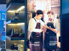 -luckincoffee瑞幸咖啡(香港名店街店)