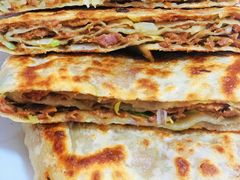 -溢心园香河肉饼总店