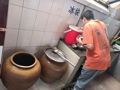 -正宗杨记普洱酸醋米线(总店)