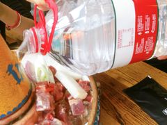 -毛辣果·贵州红酸汤牛肉火锅(西单店)