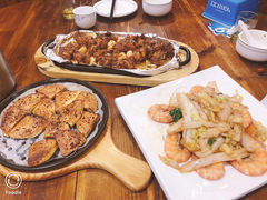 -老东镇啤酒屋海鲜加工·蒸汽海鲜·海鲜烧烤(台东店)