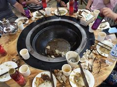 -粘豆包柴火铁锅炖