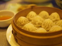 鲜肉小笼包-山外山菜馆(玉泉路店)