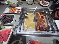 -海底捞火锅(卓为城生日主题店)