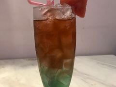 -樱花里音乐餐吧·牛扒椰子鸡(东圃店)