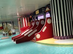 -涨巢·潮玩水疗局